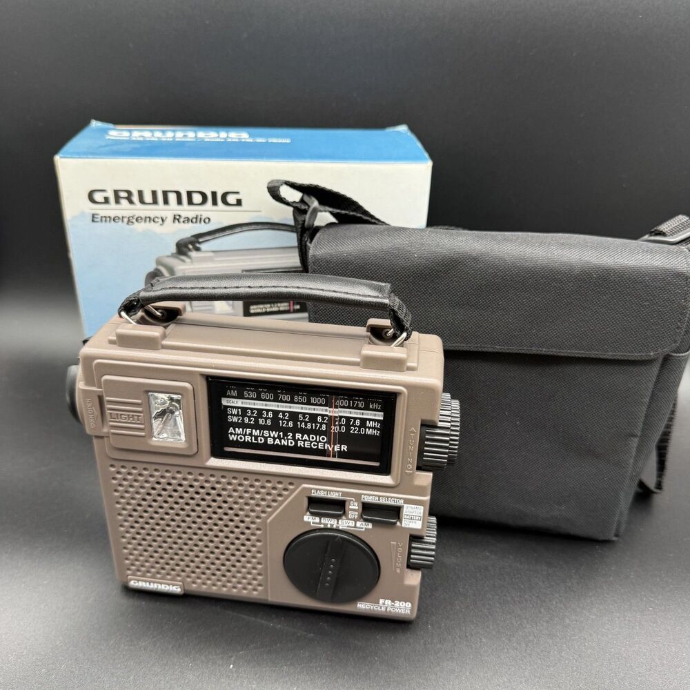 Grundig Emergency Radio FR200 w/ Flashlight & Hand Crank AM/FM Shortwave NEW